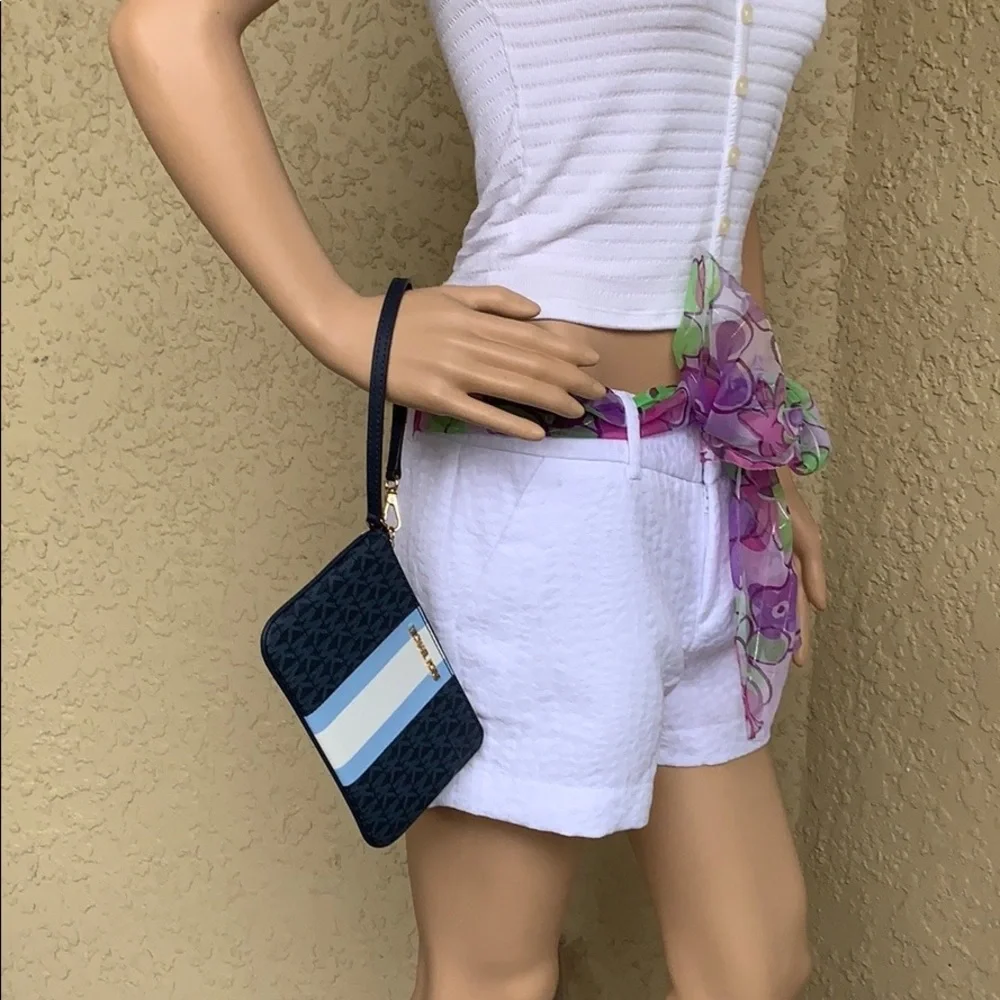 Michael Kors Jet Set Travel Large Top Zip Wristlet - Picture 9 of 16